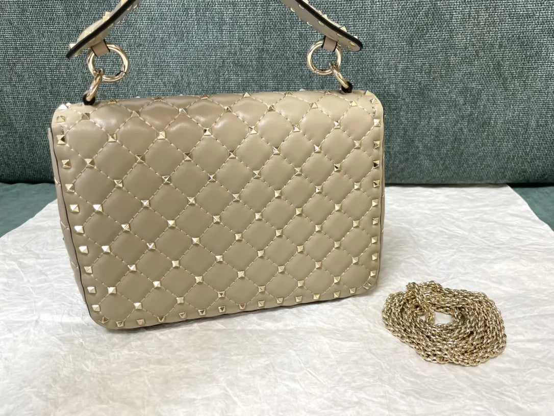Valentino Beige Roman Stud Shoulder Bag - Hình 4
