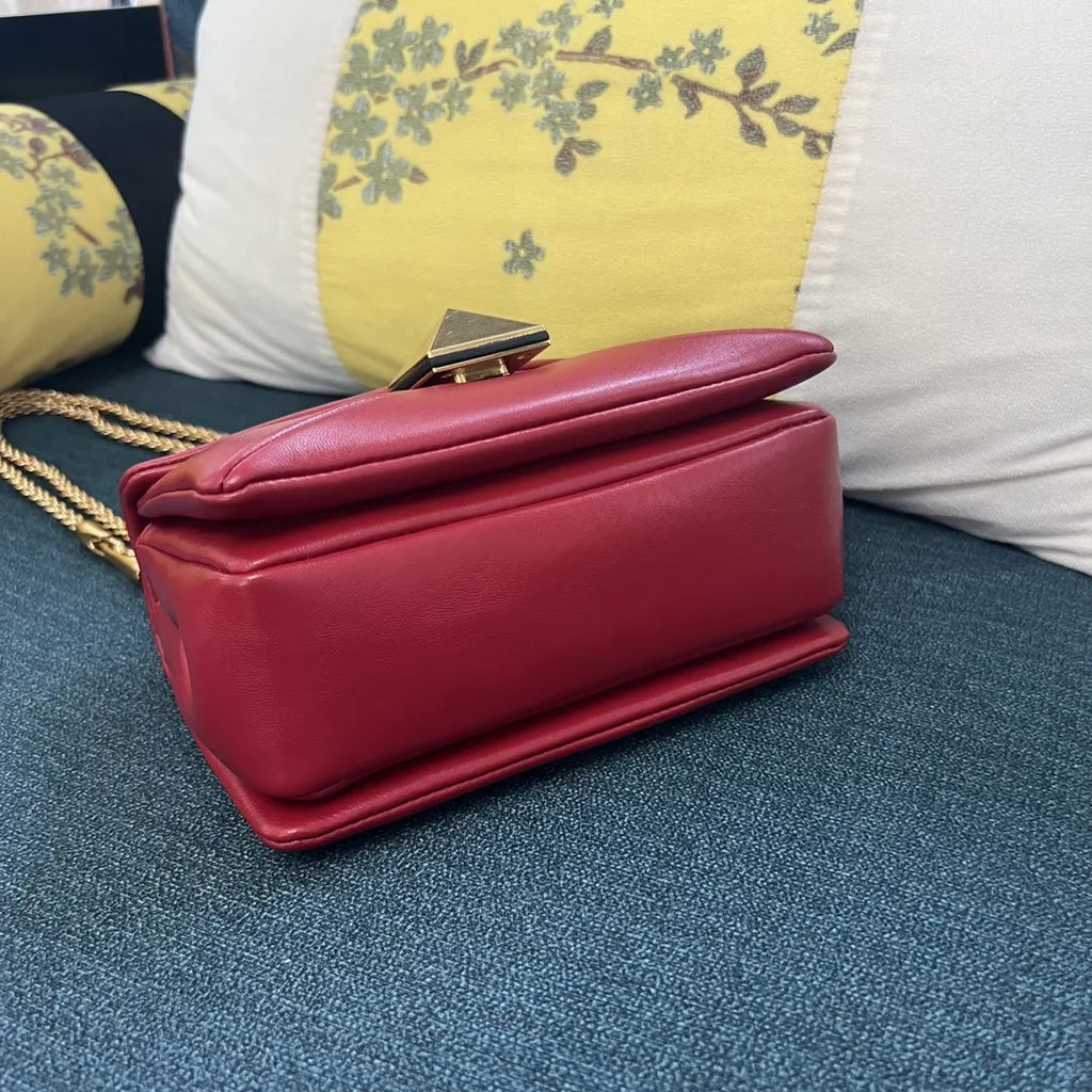 Valentino Cherry Red Envelope Bag - Hình 4