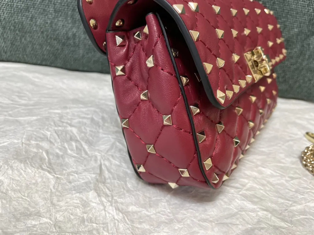 Valentino Burgundy Quilted Rockstud Bag - Hình 5