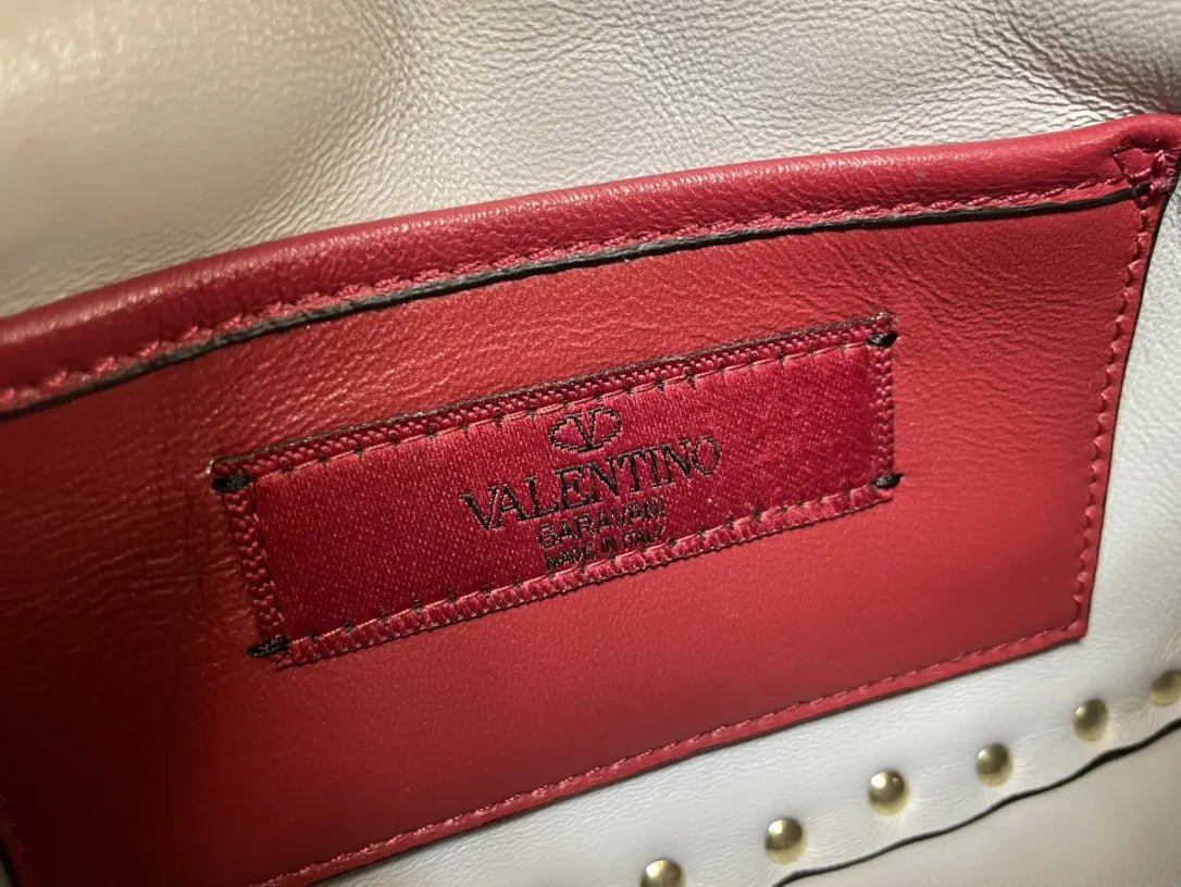 quilted Valentino Gray Roman Stud Bag - Hình 8