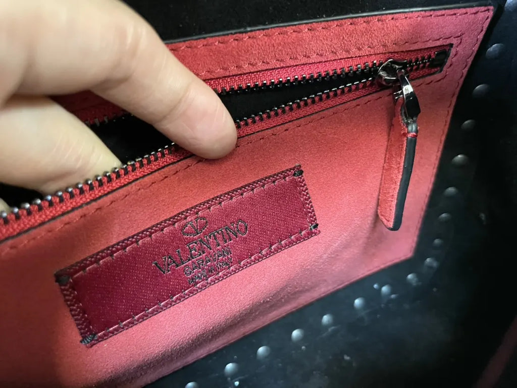 Valentino Black Studded Quilted Bag - Hình 9
