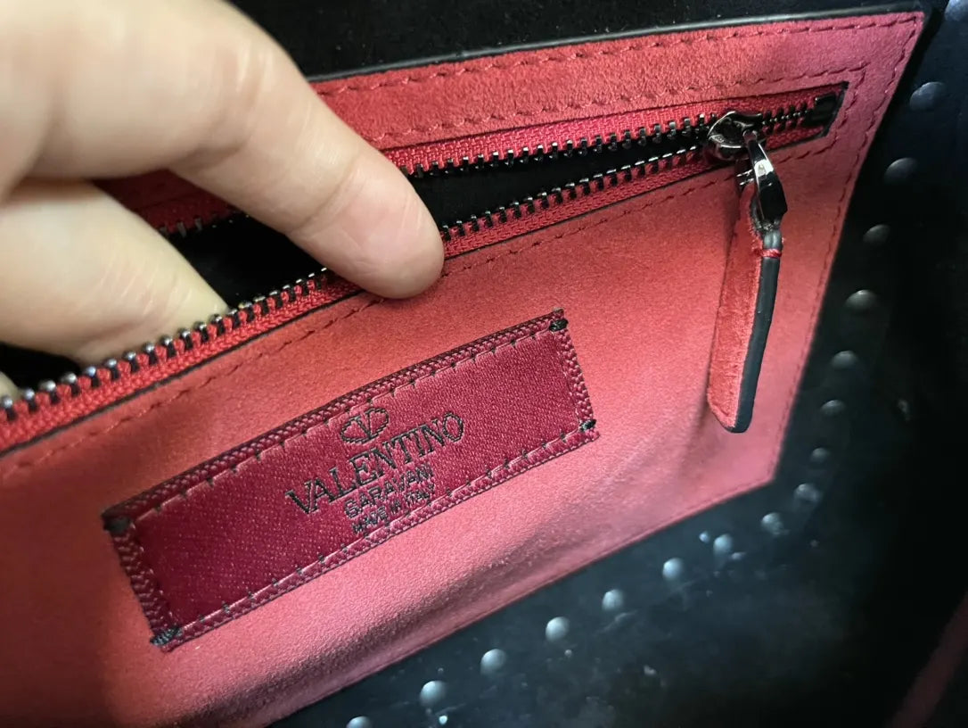 Valentino Black Studded Quilted Bag - Hình 9