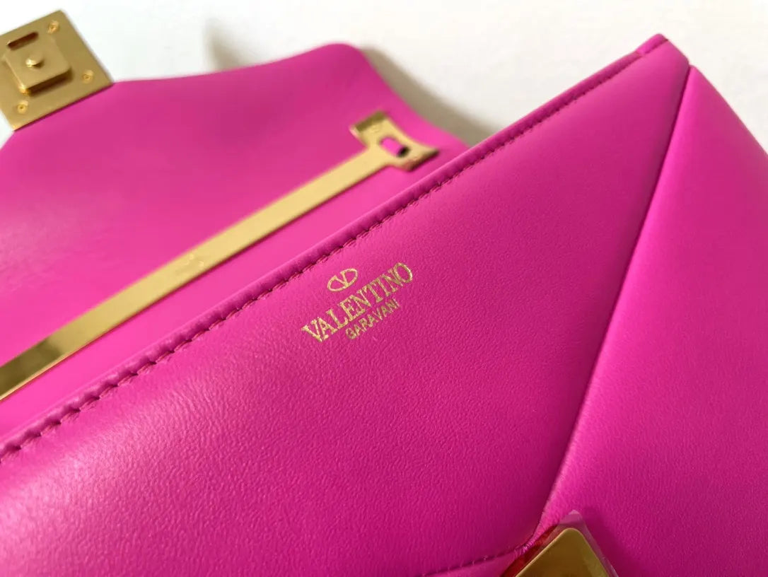 Valentino Pink Leather Bag - Hình 6
