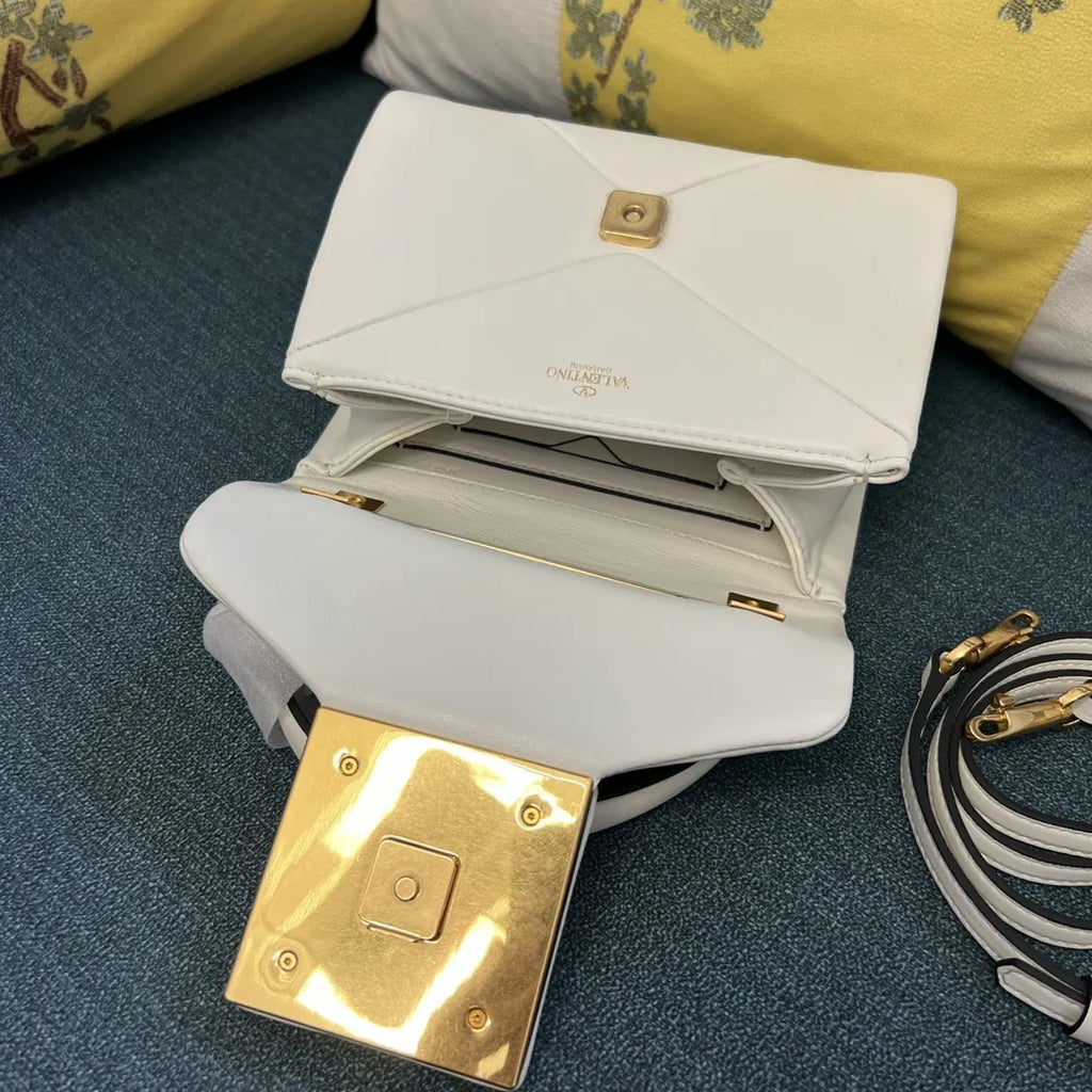 pyramid Valentino Optical White Bag - Hình 6