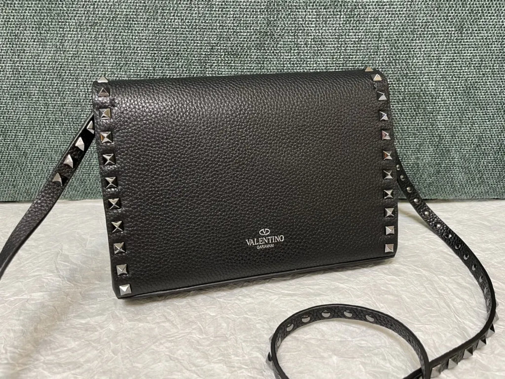 Valentino Spike Me Bag Black - Hình 4