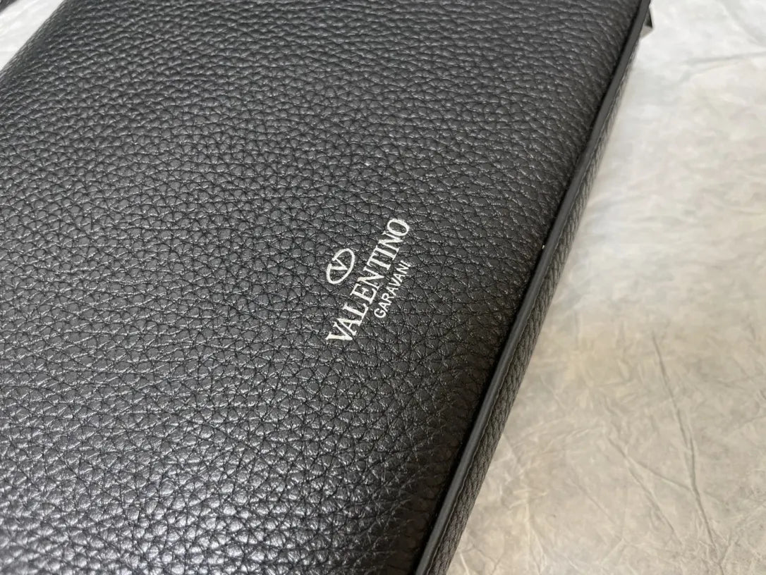 Valentino Spike Me Bag Black - Hình 6