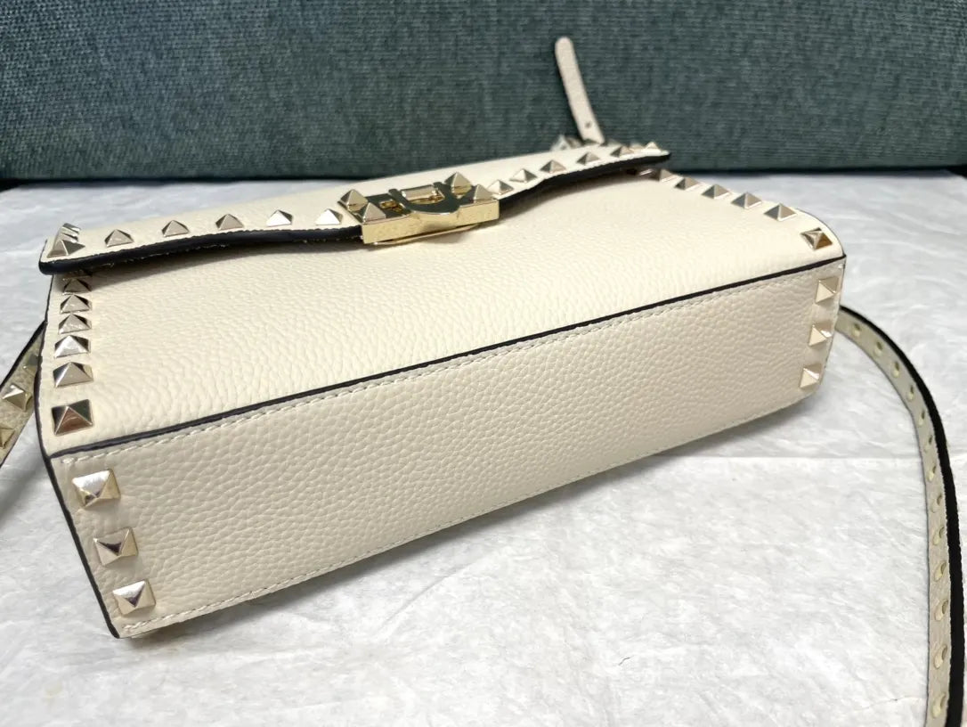 Valentino Ivory Rockstud Crossbody - Hình 4