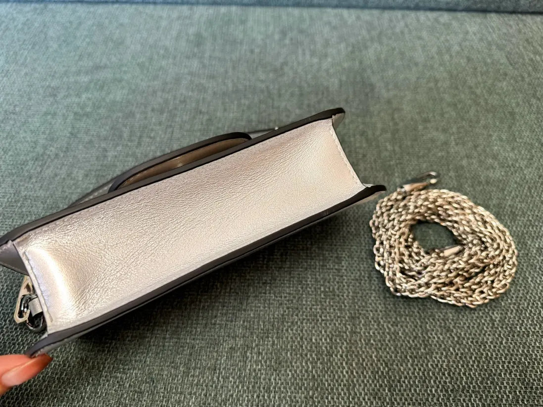 Valentino Silver VLogo Chain Bag - Hình 4