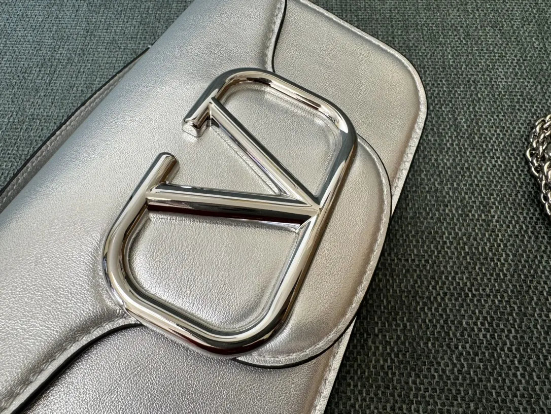 Valentino Silver VLogo Chain Bag - Hình 6