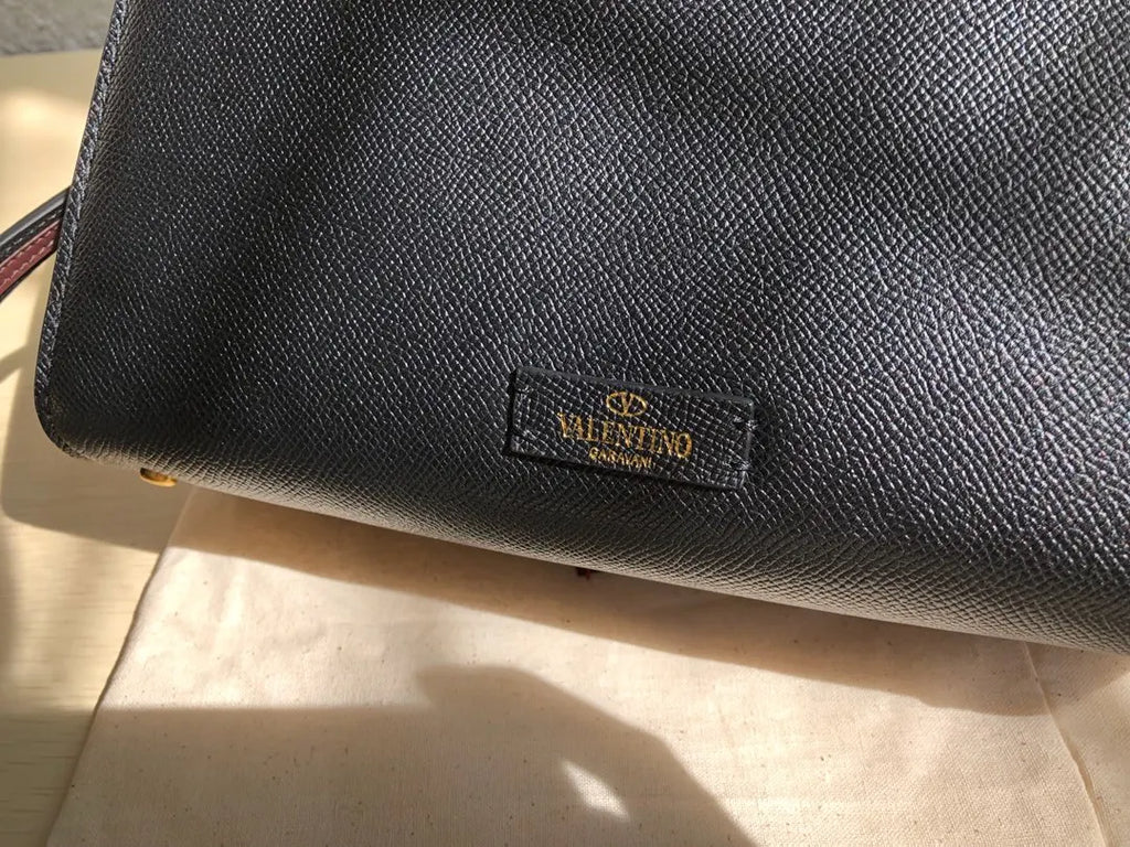 Valentino Black Grained Leather - Hình 4