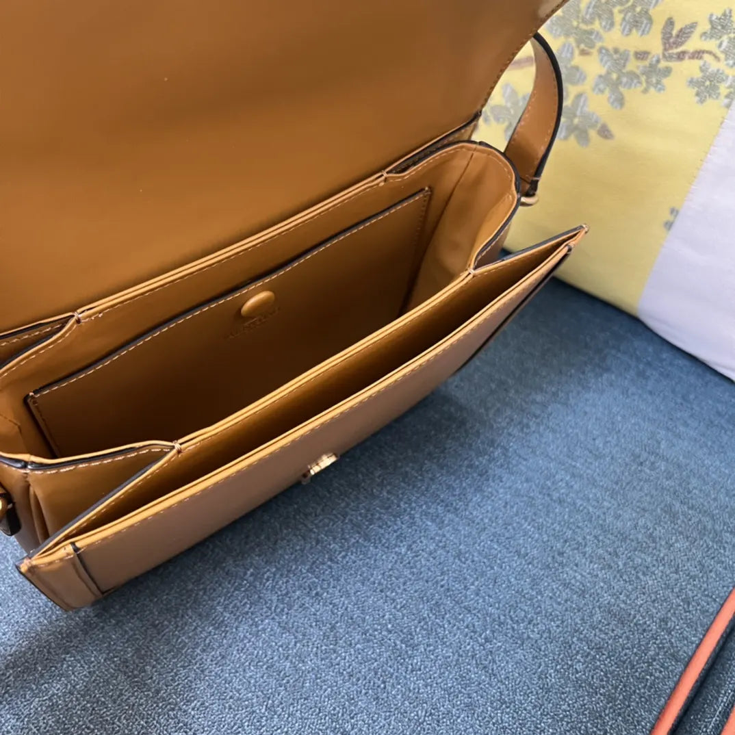 leather Valentino Caramel Shoulder Bag - Hình 8