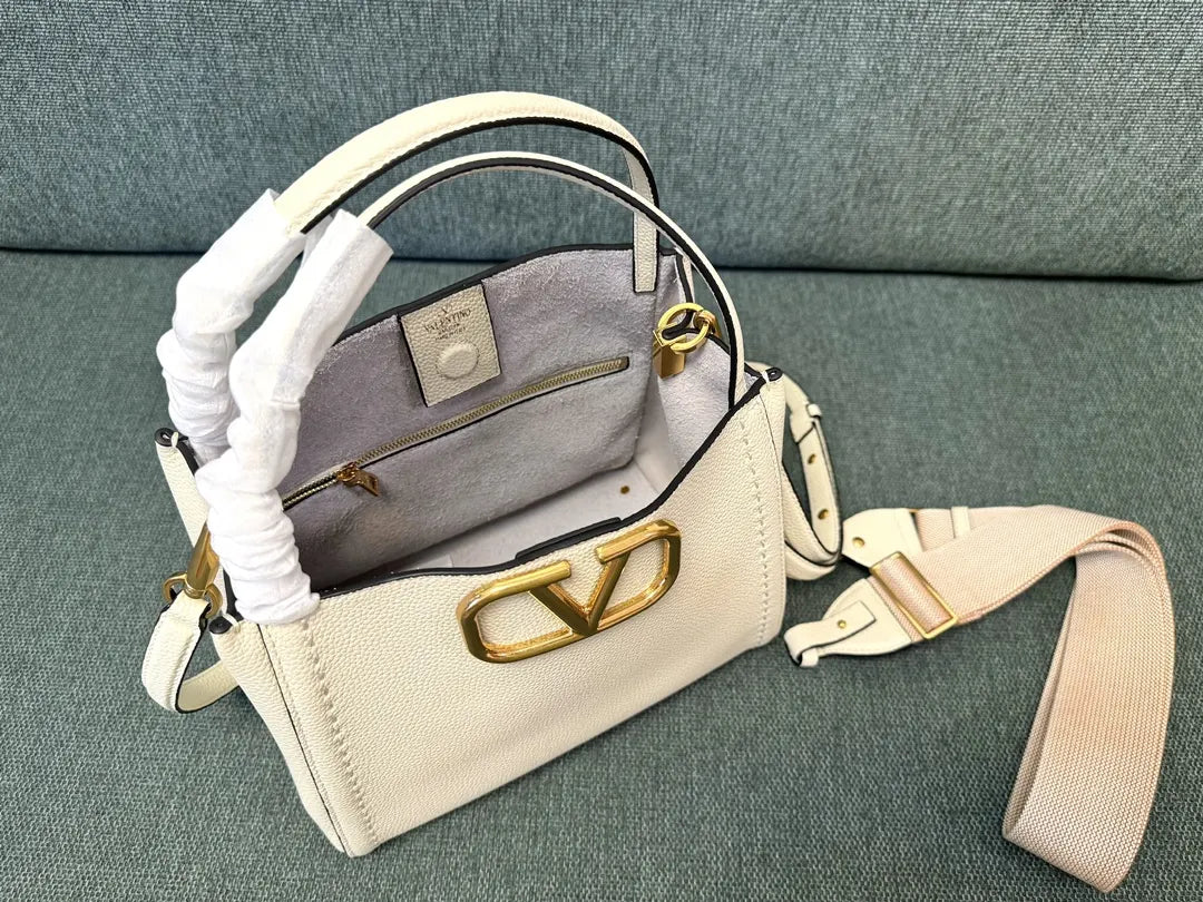 Valentino White Mini Bag - Hình 4